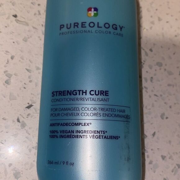 Pureology Strength Cure Conditioner - Picture 2 of 3